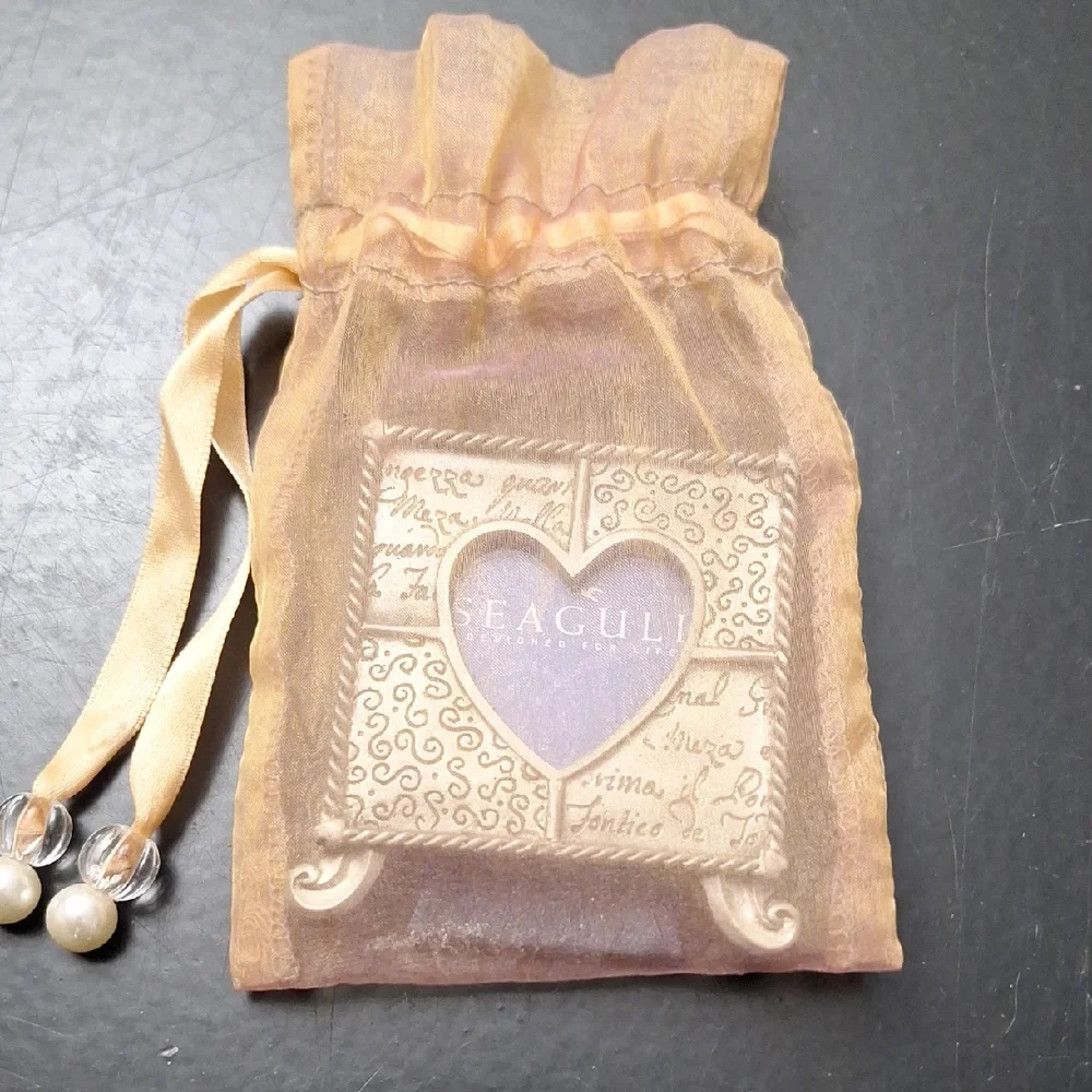 VTG Seagull Pewter Heart Photo Frame | Divinity’s Splendour-Glow Made in Canada - Picture 1 of 10